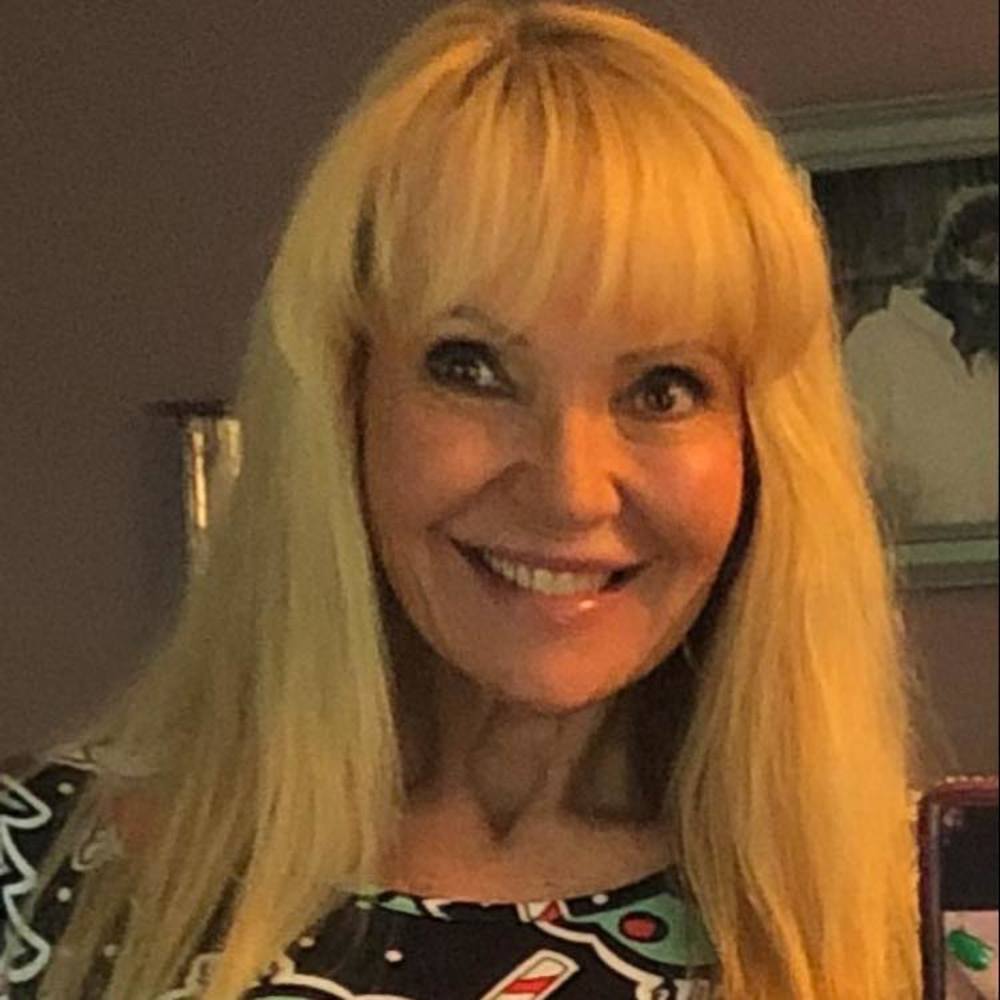 Meet your Posher, Charlotte